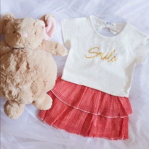 Toddler Girl T-shirt and Pleaded Chiffon Skirt Set